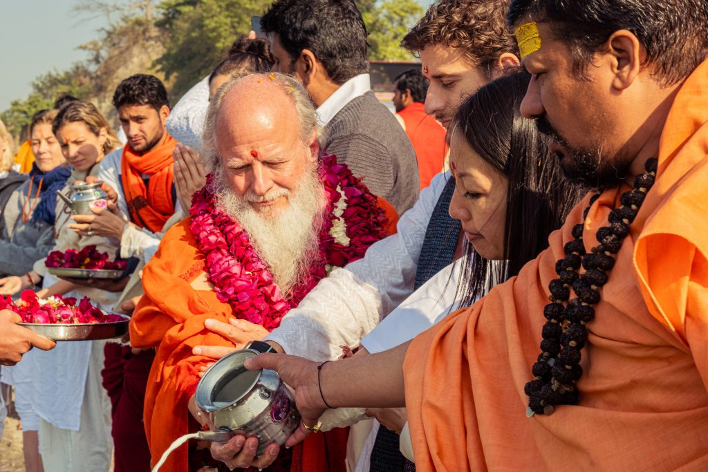 Thom Knoles with students at a Vedic Meditation retreat