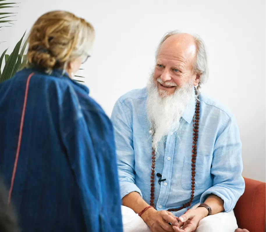 Thom working with a Vedic Meditation Teacher