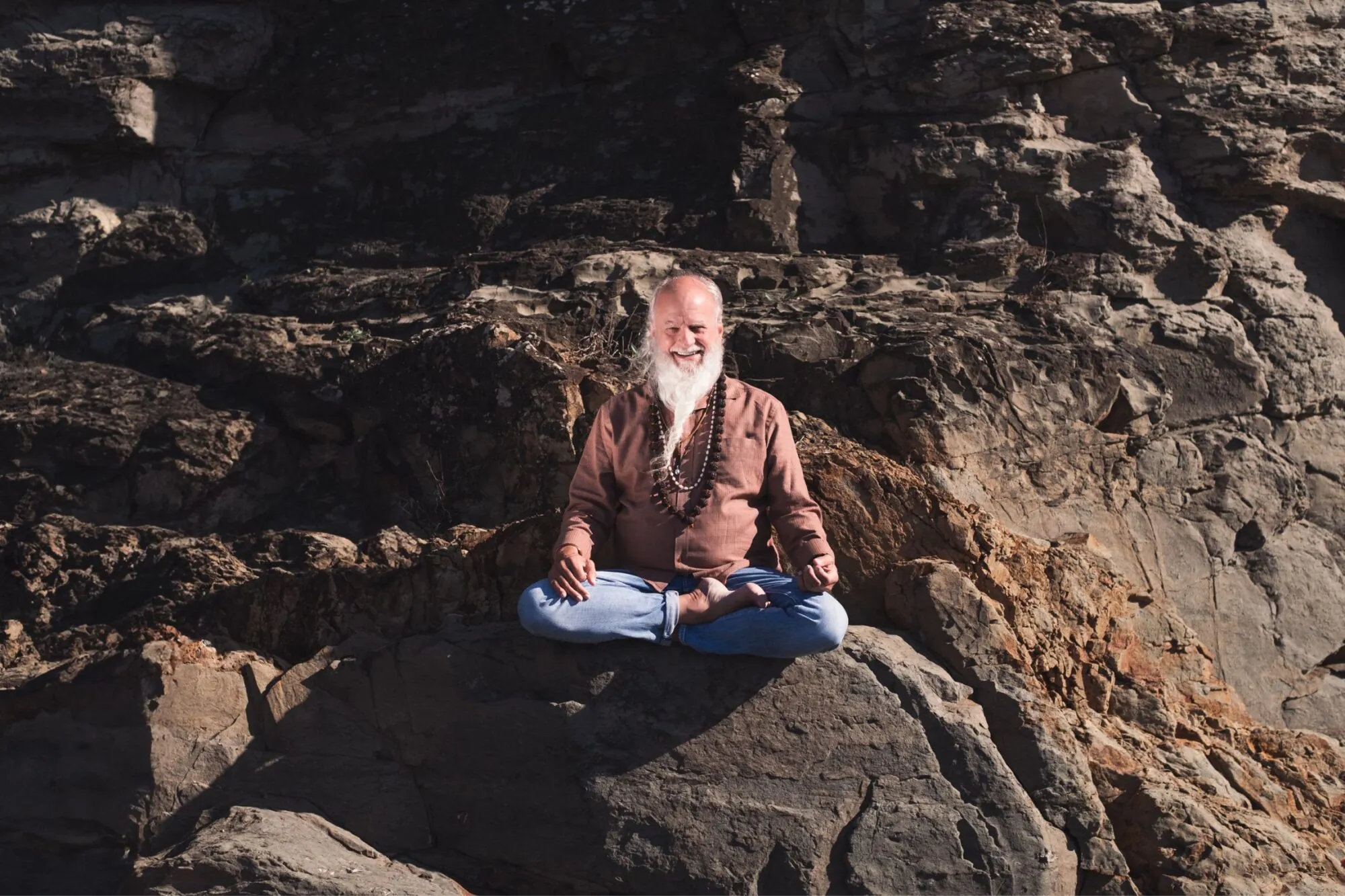 Thom Knoles sitting